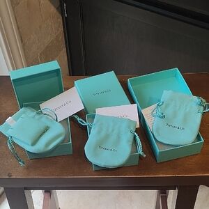 Tiffany & Co. Blue Gift Packaging Set